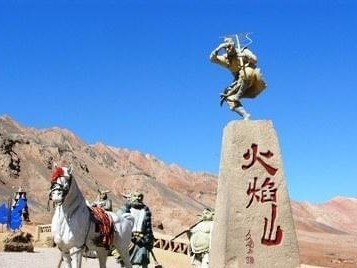 火焰山猴王出装顺序攻略（火焰山猴王的装备选择和优先顺序分析）
