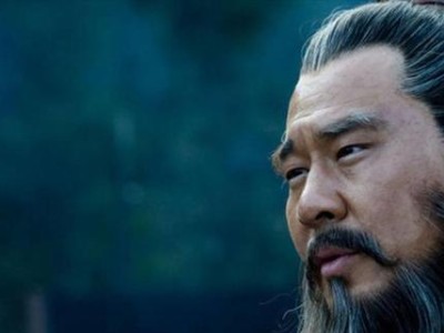 曹操与郭嘉对弈出装攻略（智谋之间，攻防之间，谁将笑到最后？）