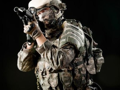 美军单兵野外装备全套（从头到脚，打造全方位作战防护）